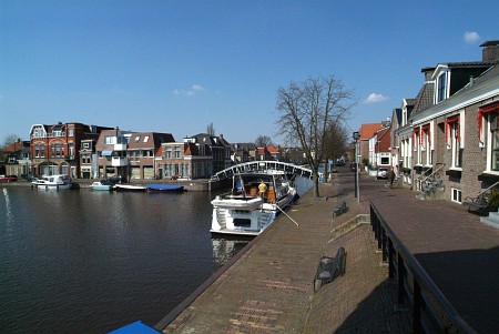 Foto van omgeving Sneek, gemeente Súdwest Fryslân, provincie Friesland (Fryslân) Foto van omgeving Sneek, gemeente Súdwest Fryslân, provincie Friesland (Fryslân)