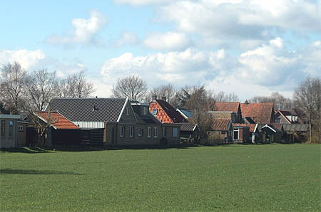 Foto van omgeving Idskenhuizen, gemeente Skarsterlân, provincie Friesland (Fryslân) Foto van omgeving Idskenhuizen, gemeente Skarsterlân, provincie Friesland (Fryslân)