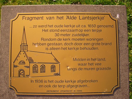 Foto van omgeving Idskenhuizen, gemeente Skarsterlân, provincie Friesland (Fryslân) Foto van omgeving Idskenhuizen, gemeente Skarsterlân, provincie Friesland (Fryslân)